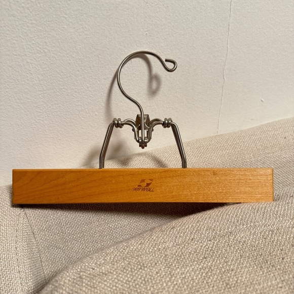 Lot of 2 Setwell Vintage Wooden Pants Hangers - Picture 4 of 8